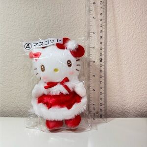 Sanrio Hello Kitty Winter Atari Kuji No. 4 Mascot Doll Plush Keychain (NWT) 🇯🇵🌸🎀